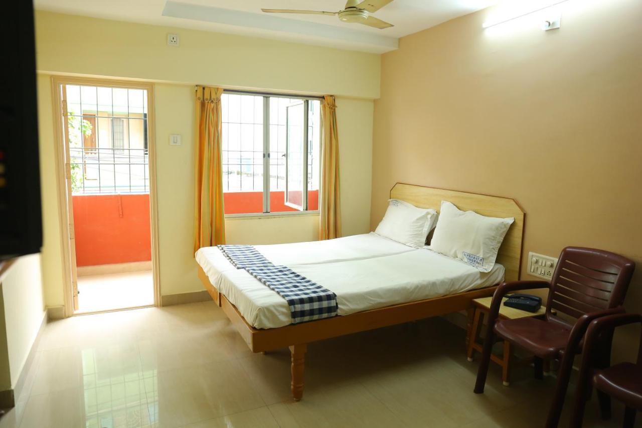 Hotel Suprabath Towers Tirupati Bagian luar foto